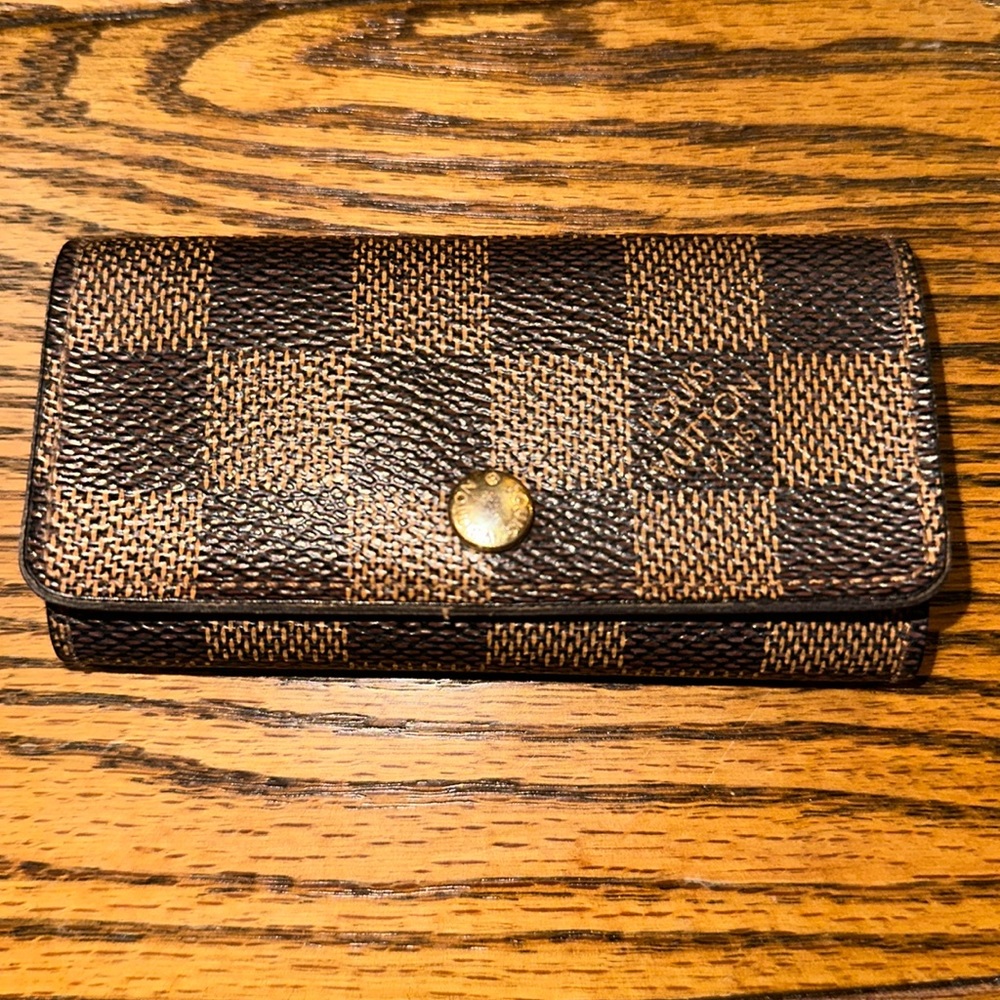 Louis Vuitton Damier Ebene 4 key wallet/holder